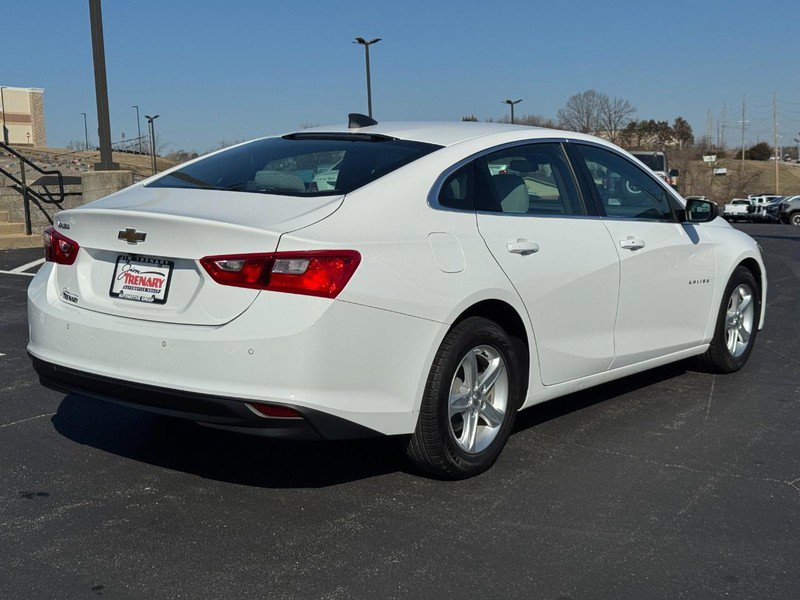 Used 2020 Chevrolet Malibu LS w/ Driver Confidence Package II image 3