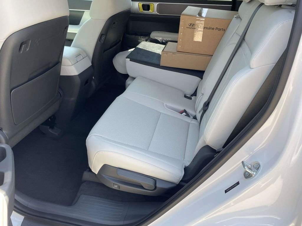 New 2027 Hyundai Santa Fe SEL FWD image 13