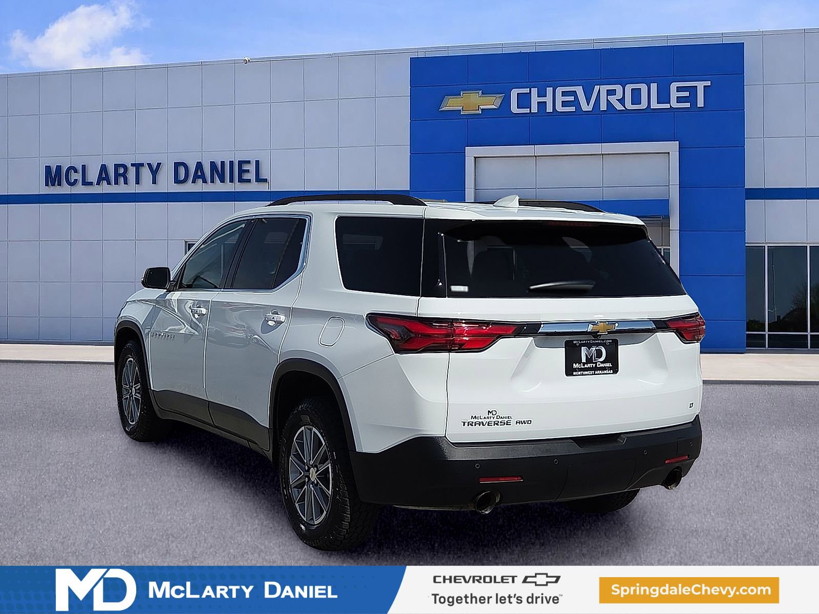 Used 2023 Chevrolet Traverse LT AWD/4WD image 4