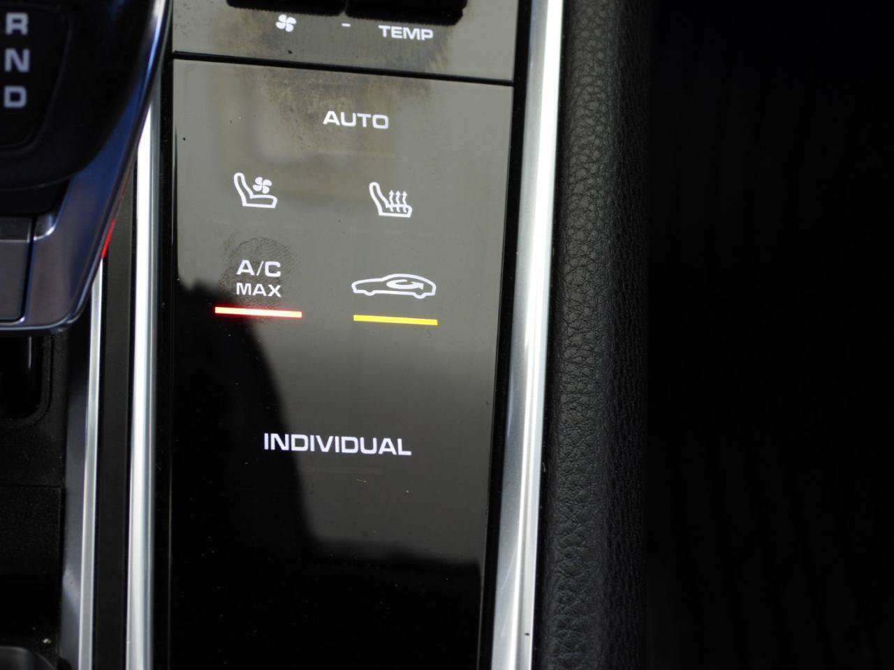 Used 2017 Porsche Panamera RWD image 84