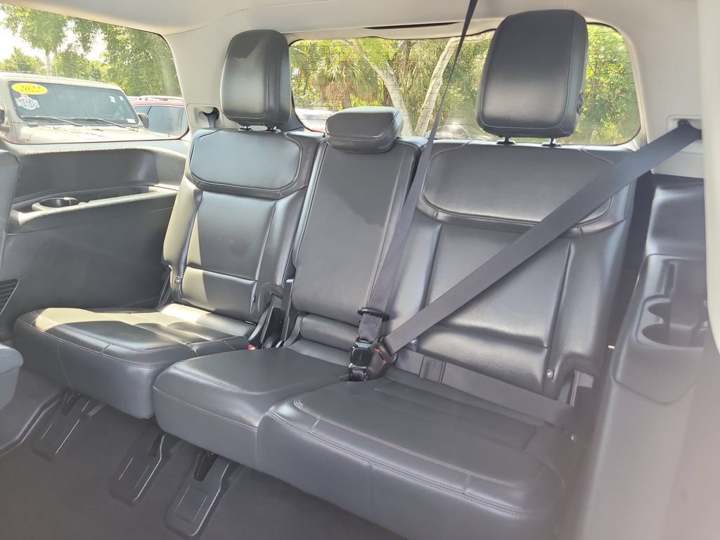 Used 2025 Ford Expedition Active AWD/4WD image 14