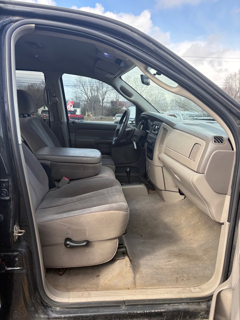 Used 2004 Dodge Ram 1500 Truck SLT w/ Quad Cab Value Group image 11