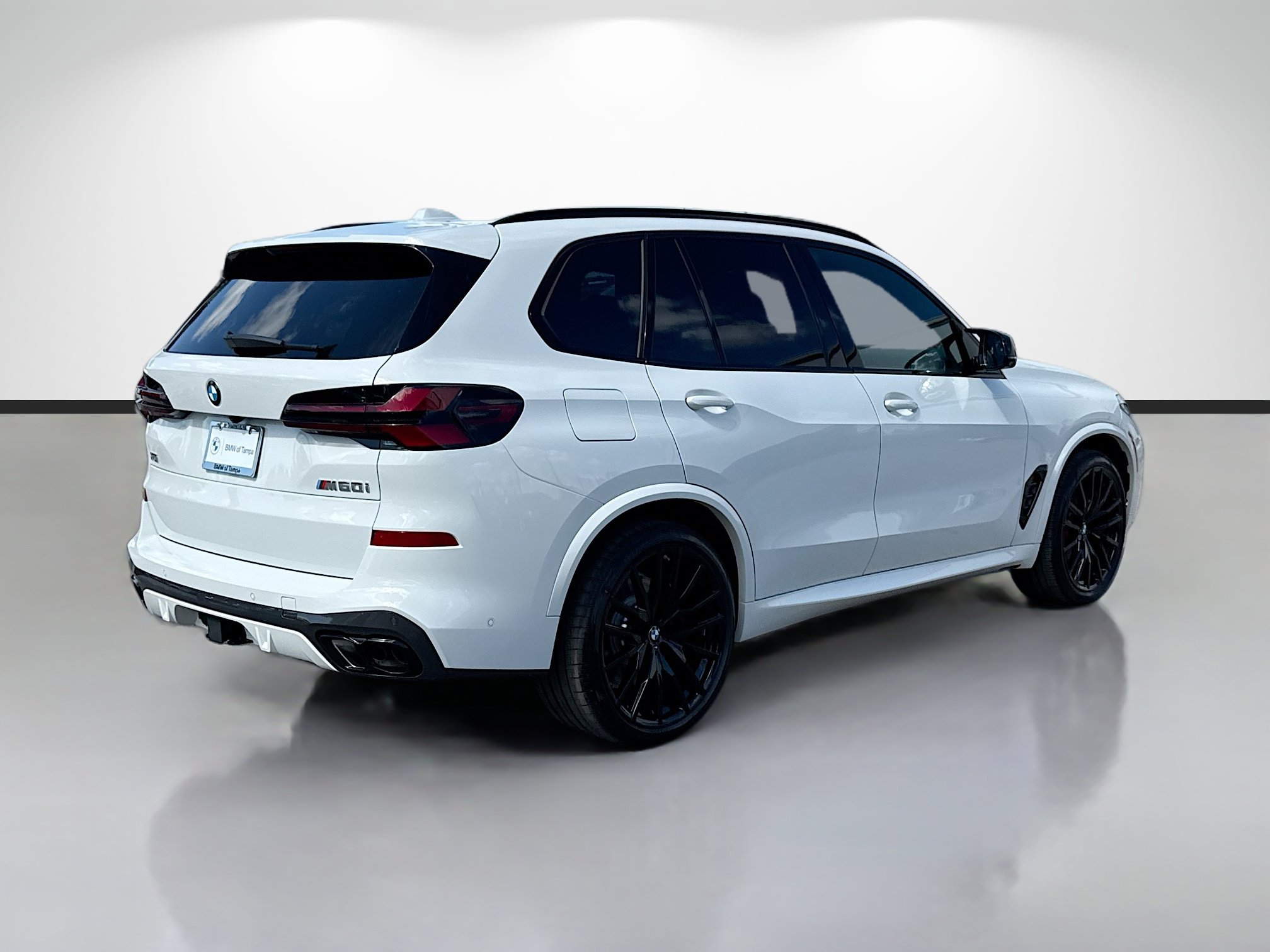 New 2026 BMW X5 M60i AWD/4WD image 3