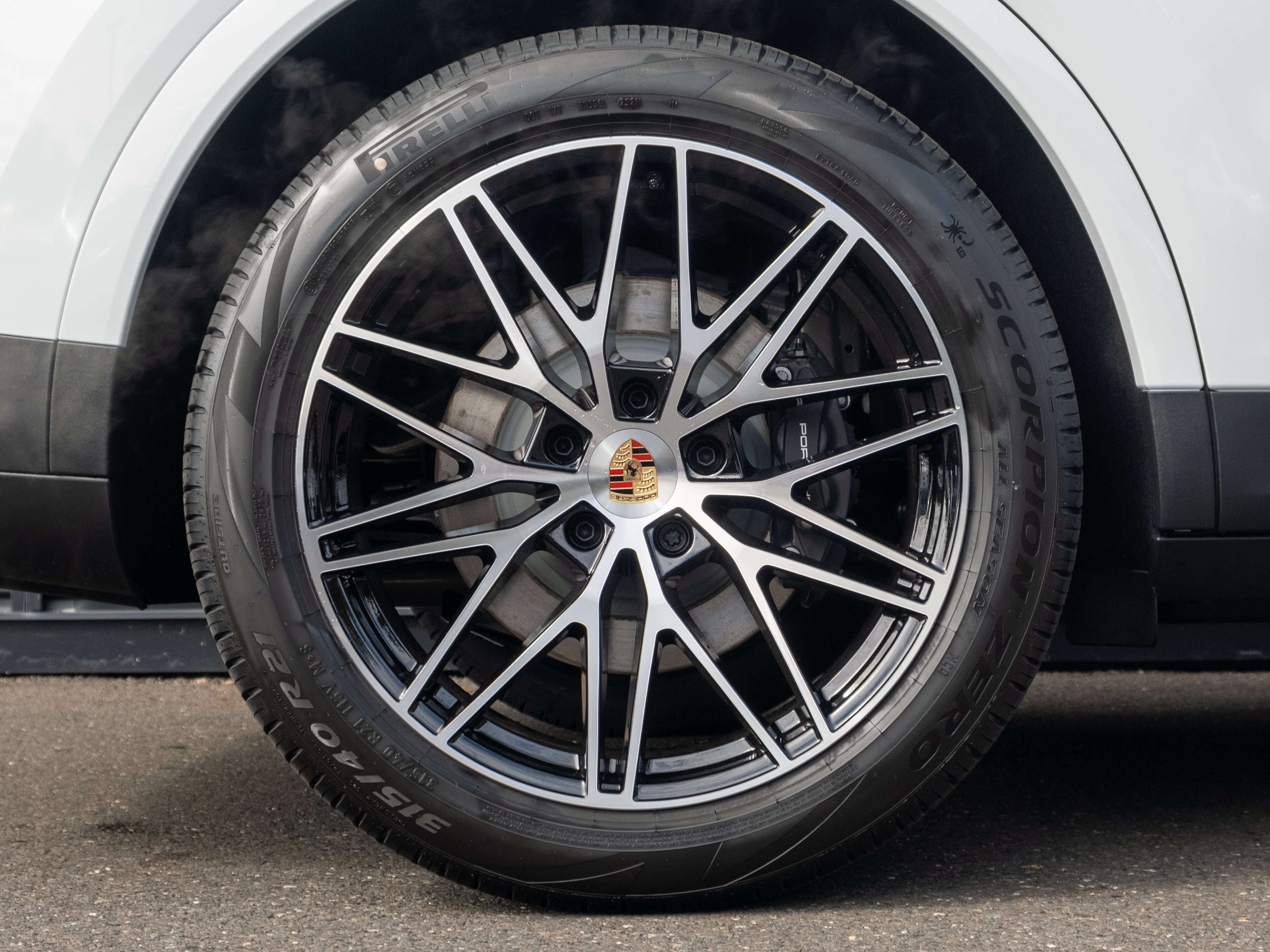 New 2026 Porsche Cayenne AWD/4WD image 14