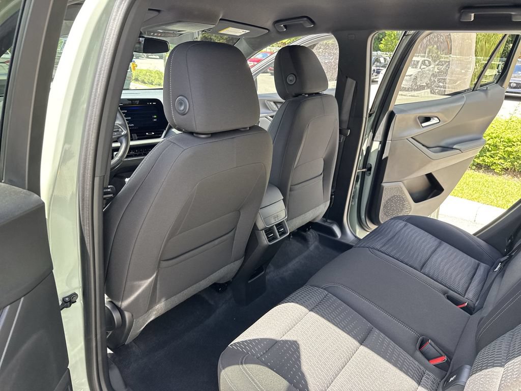Used 2026 Chevrolet Equinox LT FWD image 34
