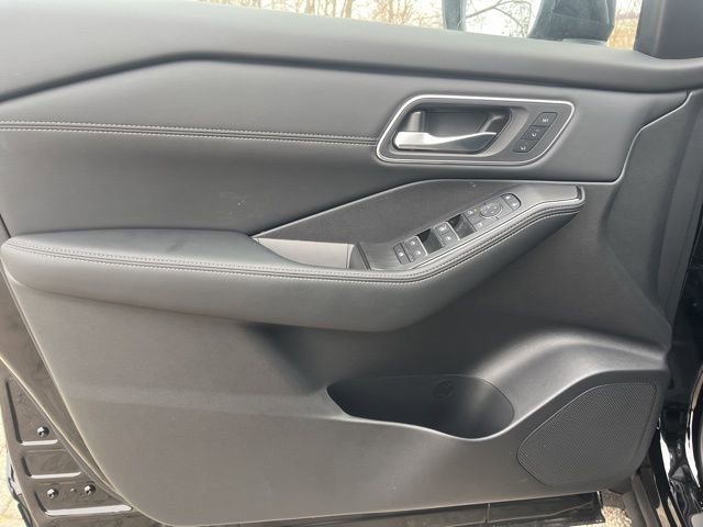 New 2026 Nissan Rogue Platinum w/ Platinum Premium Package image 11