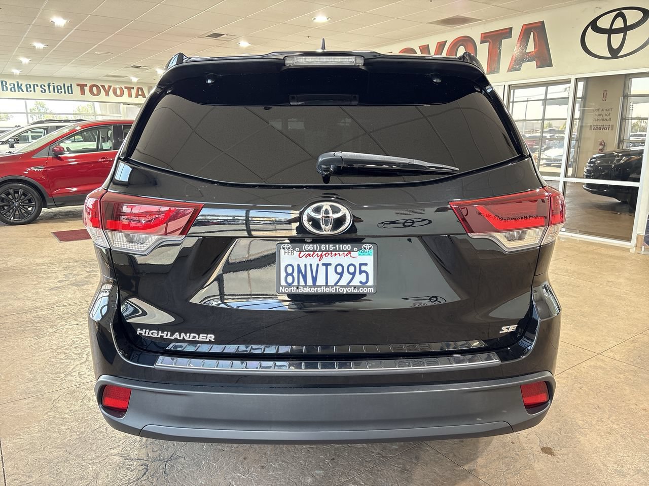 Certified 2019 Toyota Highlander SE FWD image 9