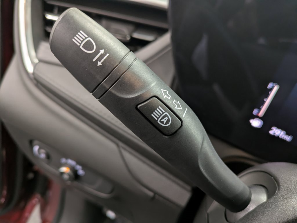 Used 2024 Buick Encore GX Avenir w/ Avenir Convenience Package image 18