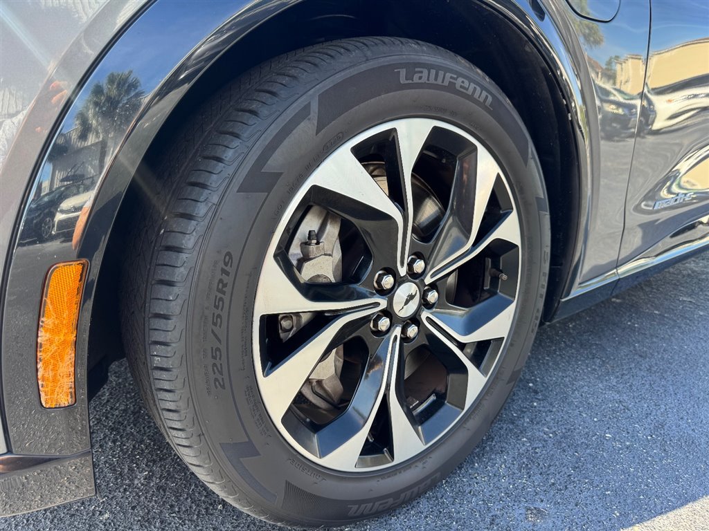 Used 2021 Ford Mustang Mach-E Premium RWD image 9