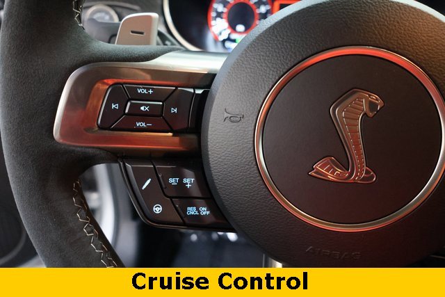 Used 2022 Ford Mustang Shelby GT500 w/ Carbon Fiber Track Pack image 43