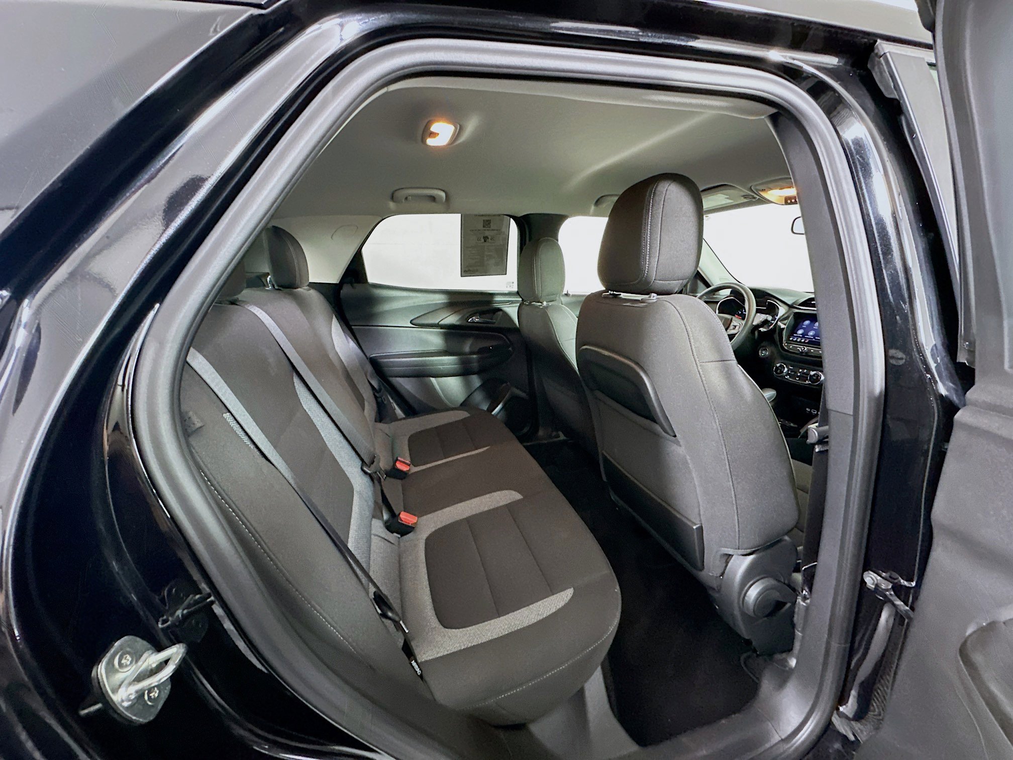 Used 2021 Chevrolet TrailBlazer LT w/ Convenience Package image 29