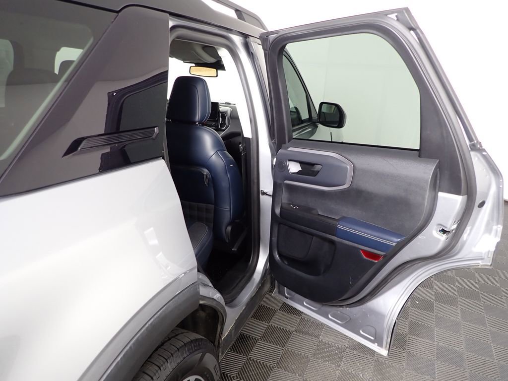 Used 2021 Ford Bronco Sport Outer Banks w/ Outer Banks Package (96D) image 30