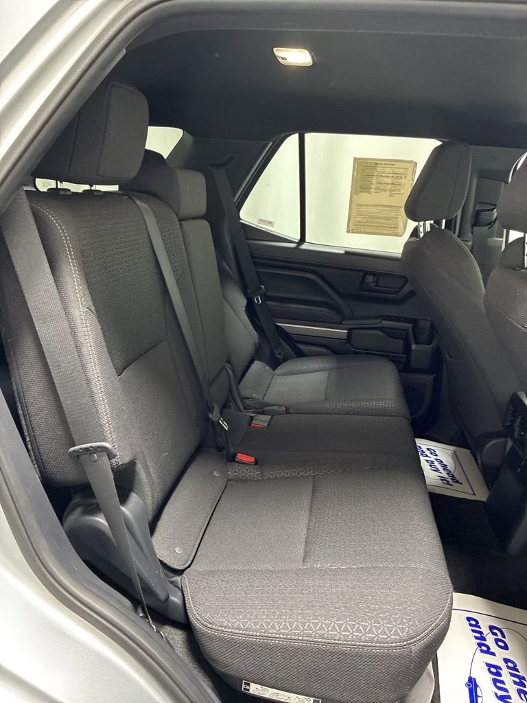 Used 2025 Toyota 4Runner SR5 image 25
