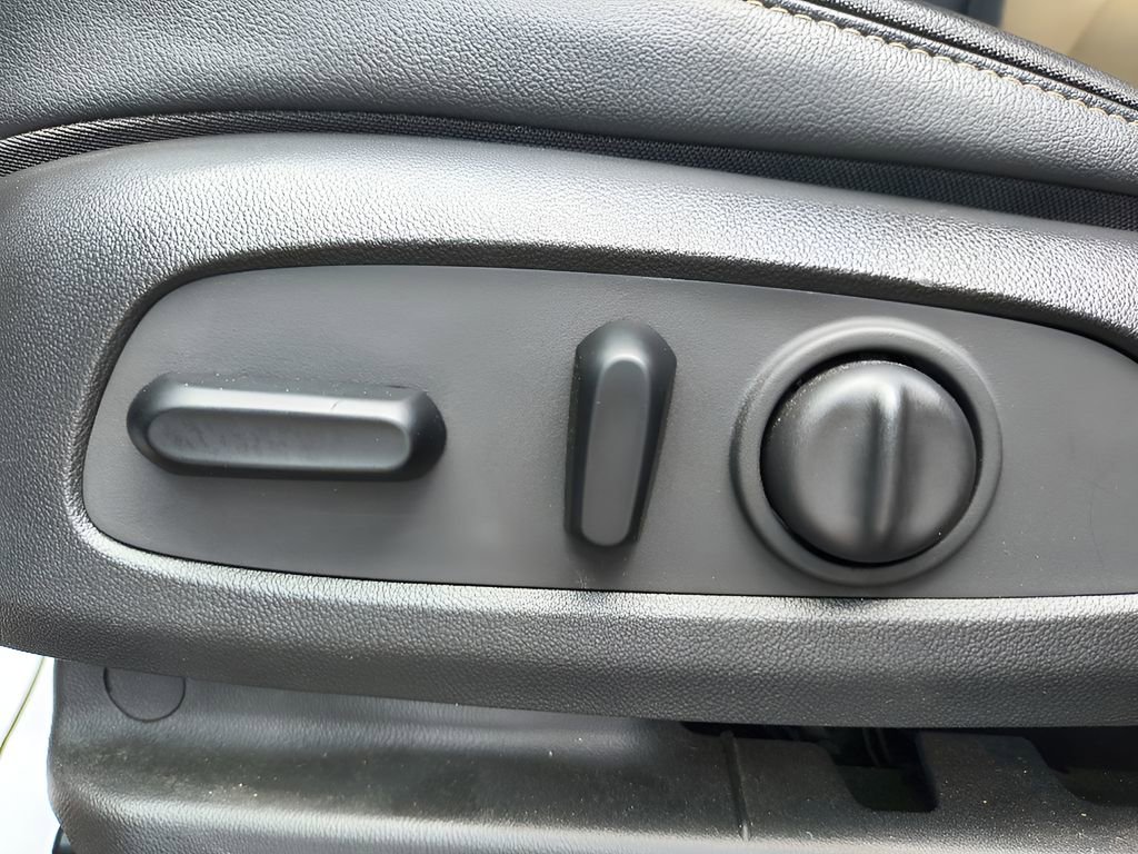 Used 2022 Chevrolet TrailBlazer ACTIV image 11