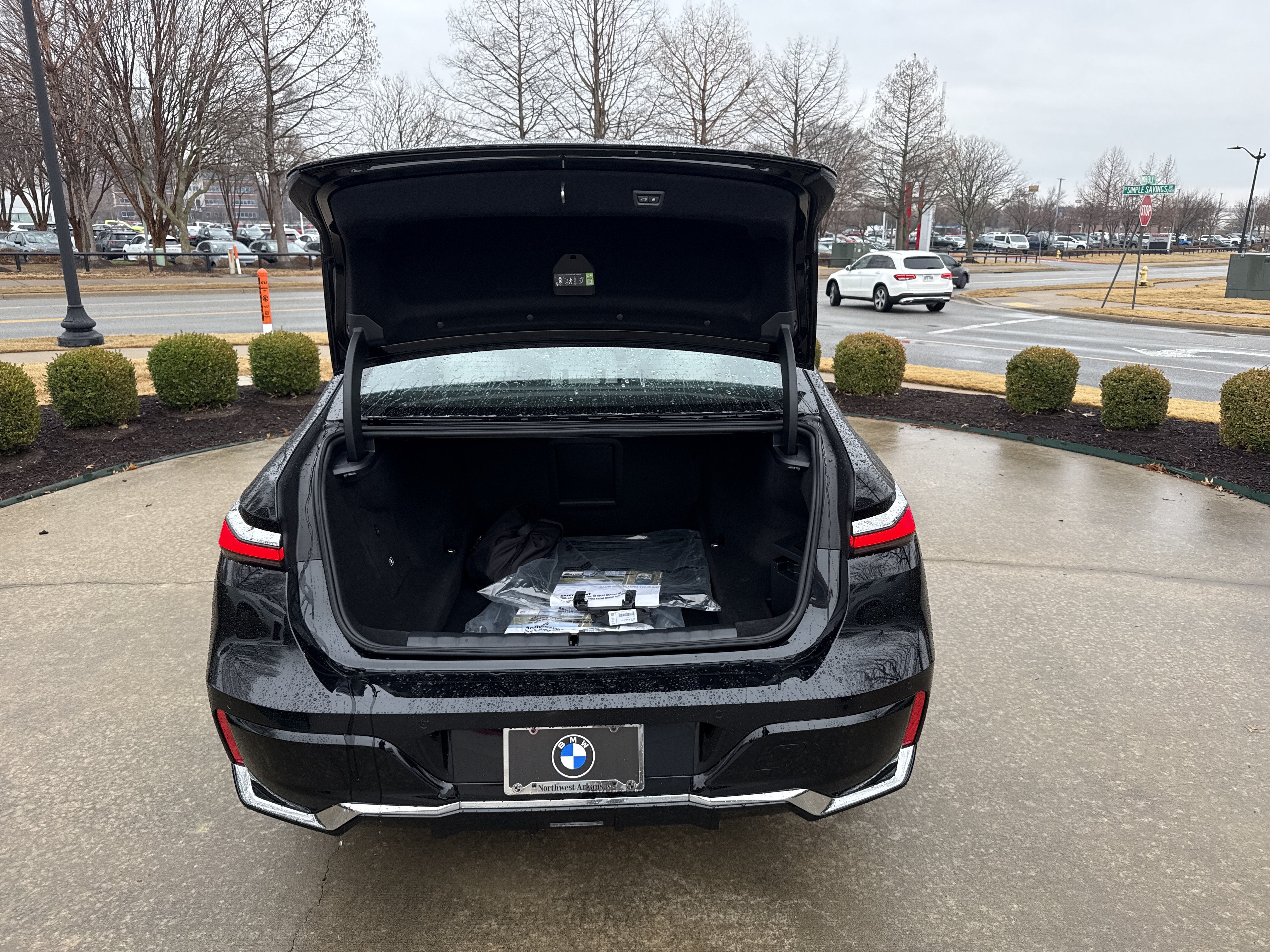 New 2026 BMW 750e xDrive AWD/4WD image 23