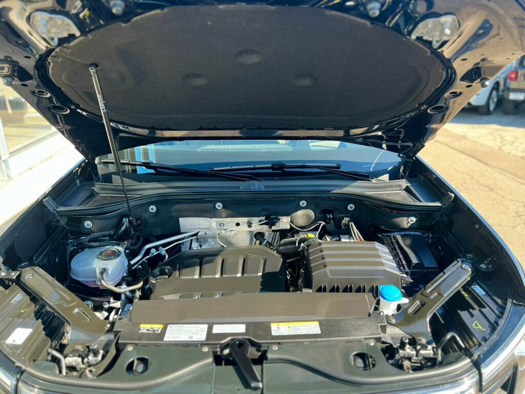 Used 2024 Volkswagen Atlas SEL image 14