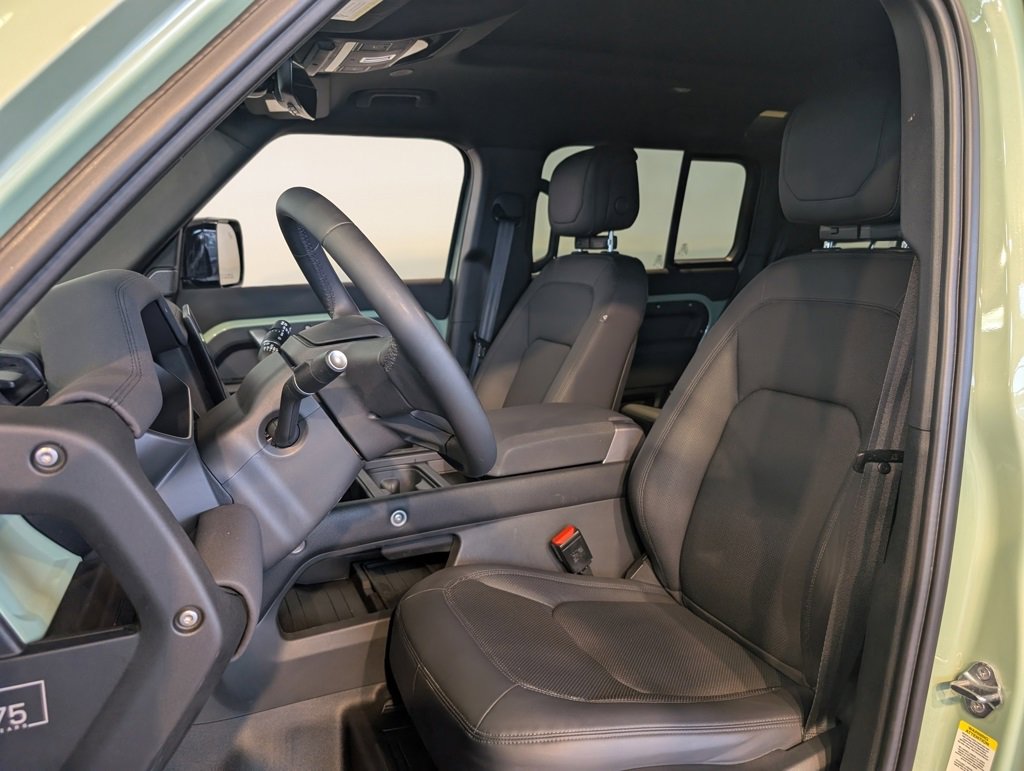 Used 2023 Land Rover Defender 110 75th Limited Edition image 13