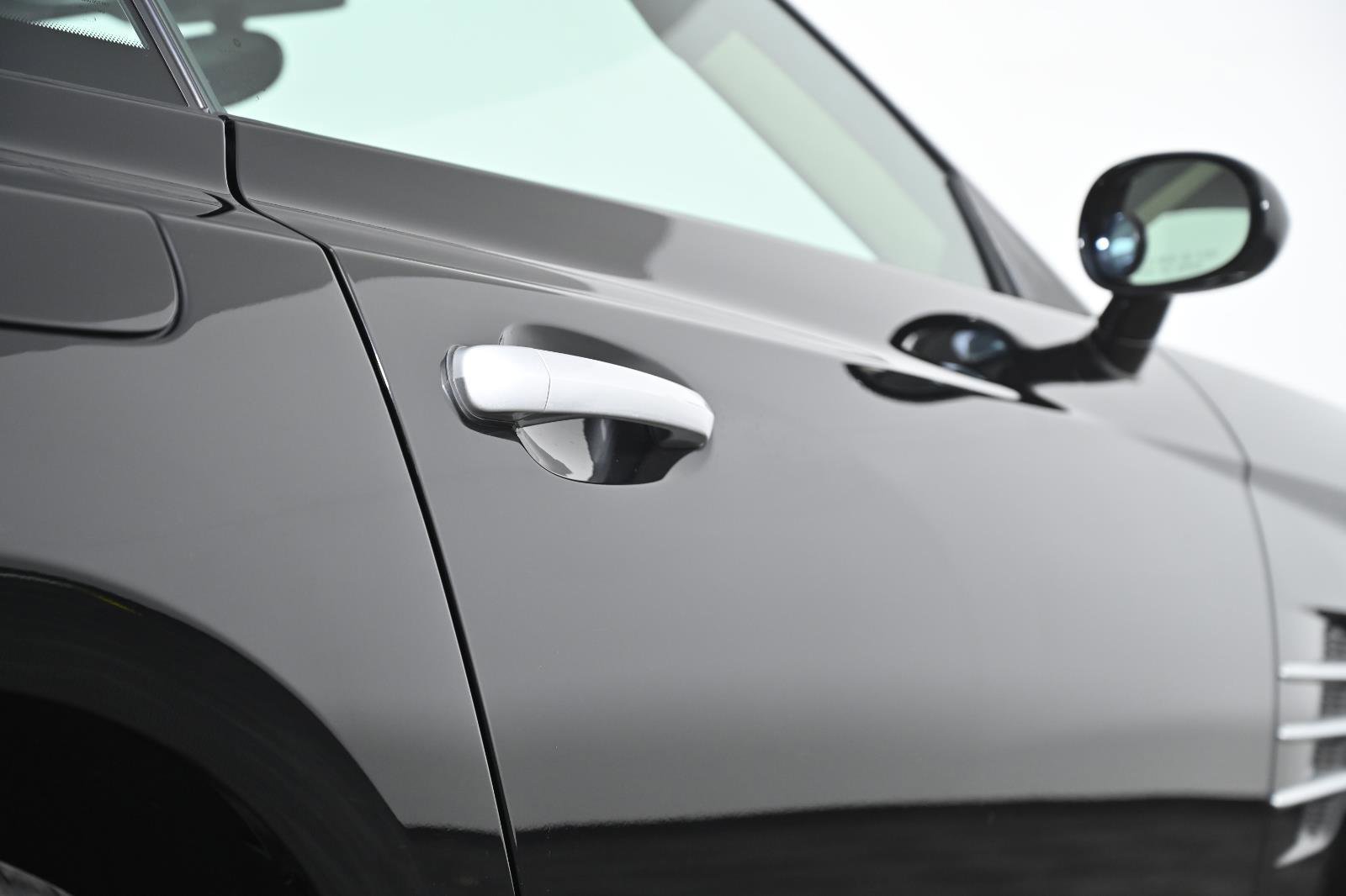 Used 2004 Chrysler Crossfire Coupe image 10