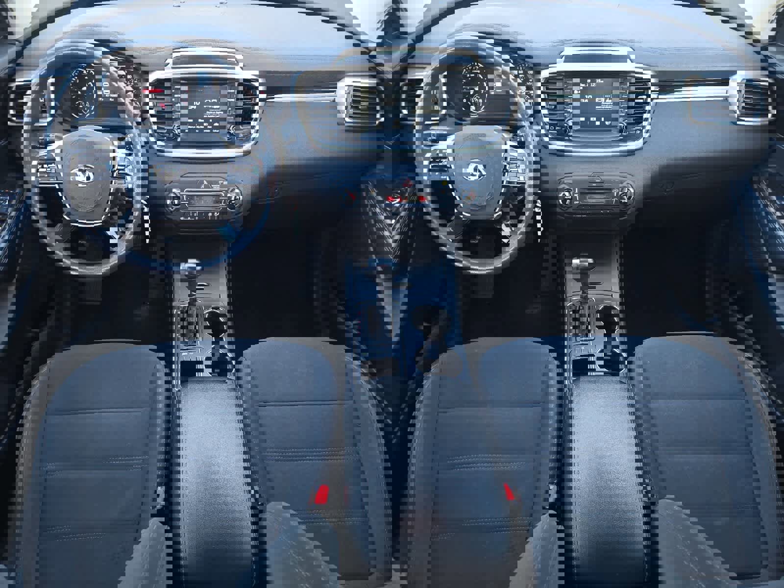 Used 2019 Kia Sorento LX image 3