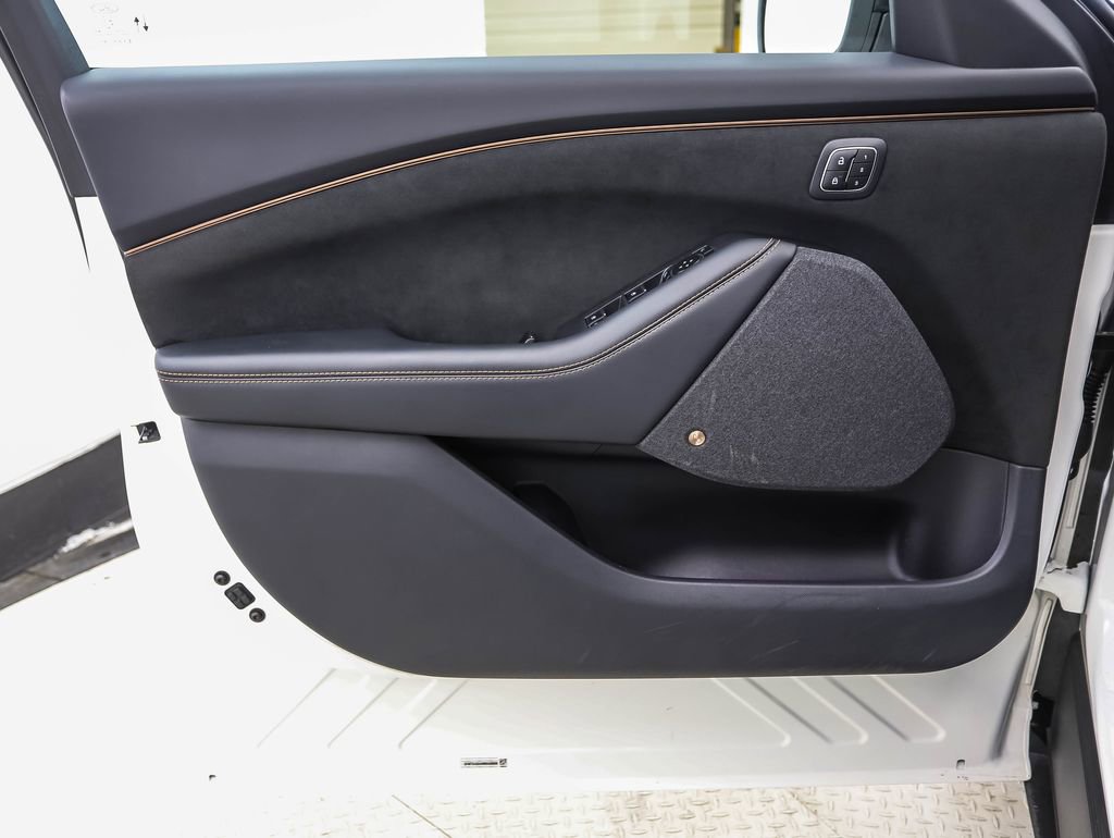 Used 2022 Ford Mustang Mach-E GT image 9