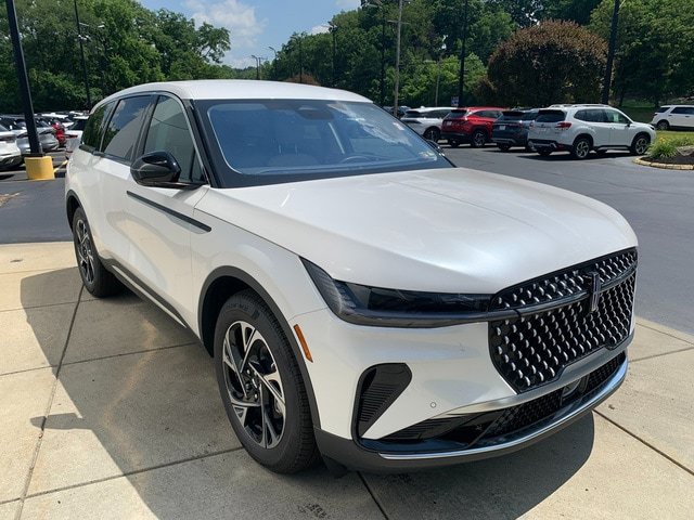 New 2026 Lincoln Nautilus Premier AWD/4WD image 8