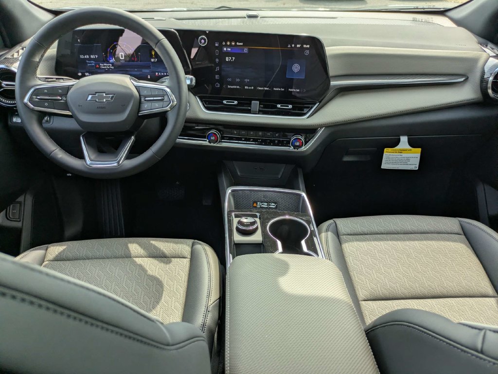 New 2026 Chevrolet Equinox LT w/ Convenience Package II FWD image 16