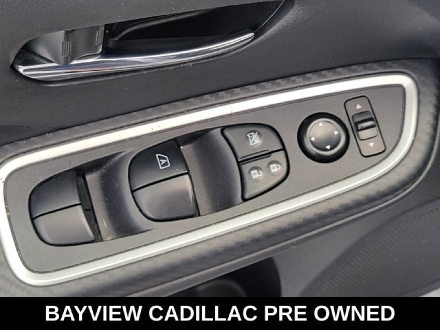 Used 2024 Nissan Versa SR w/ Trunk Package FWD image 18