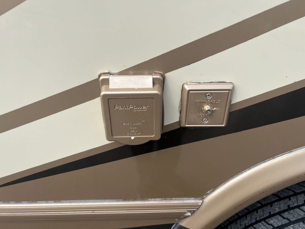 Used 2017 Ford E-450 and Econoline 450 Super Duty w/ Motorhome Prep Package image 48