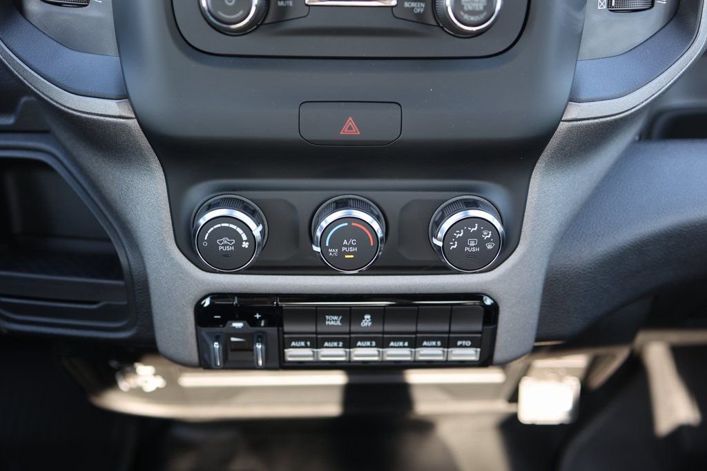 New 2024 RAM 5500 Tradesman image 30
