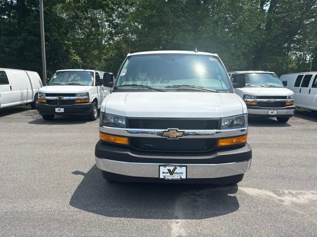 New 2026 Chevrolet Express 3500 Extended w/ Driver Convenience Package RWD image 3