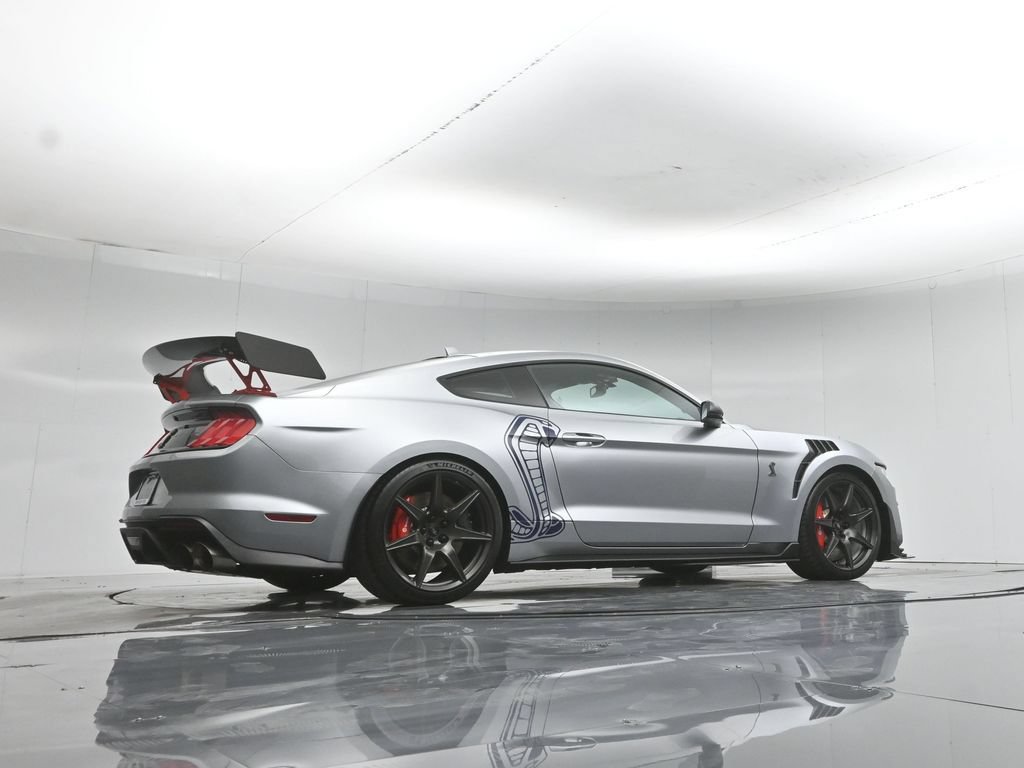 Used 2020 Ford Mustang Shelby GT500 w/ Carbon Fiber Track Pack RWD image 48