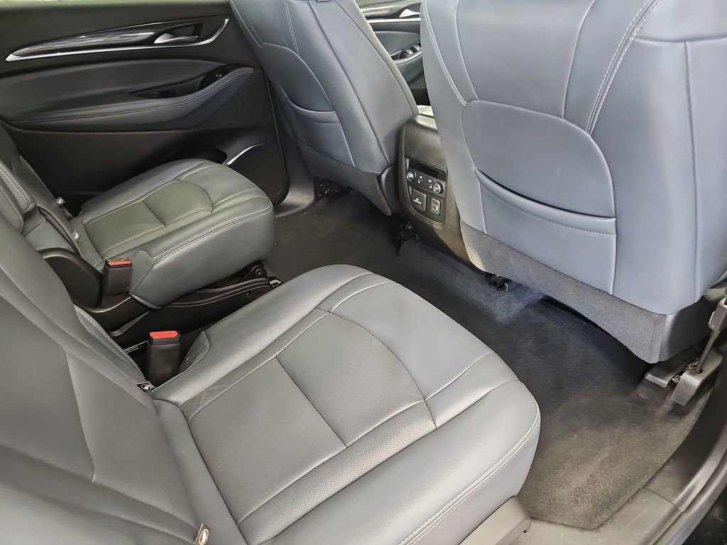 Used 2024 Buick Enclave Premium AWD/4WD image 11