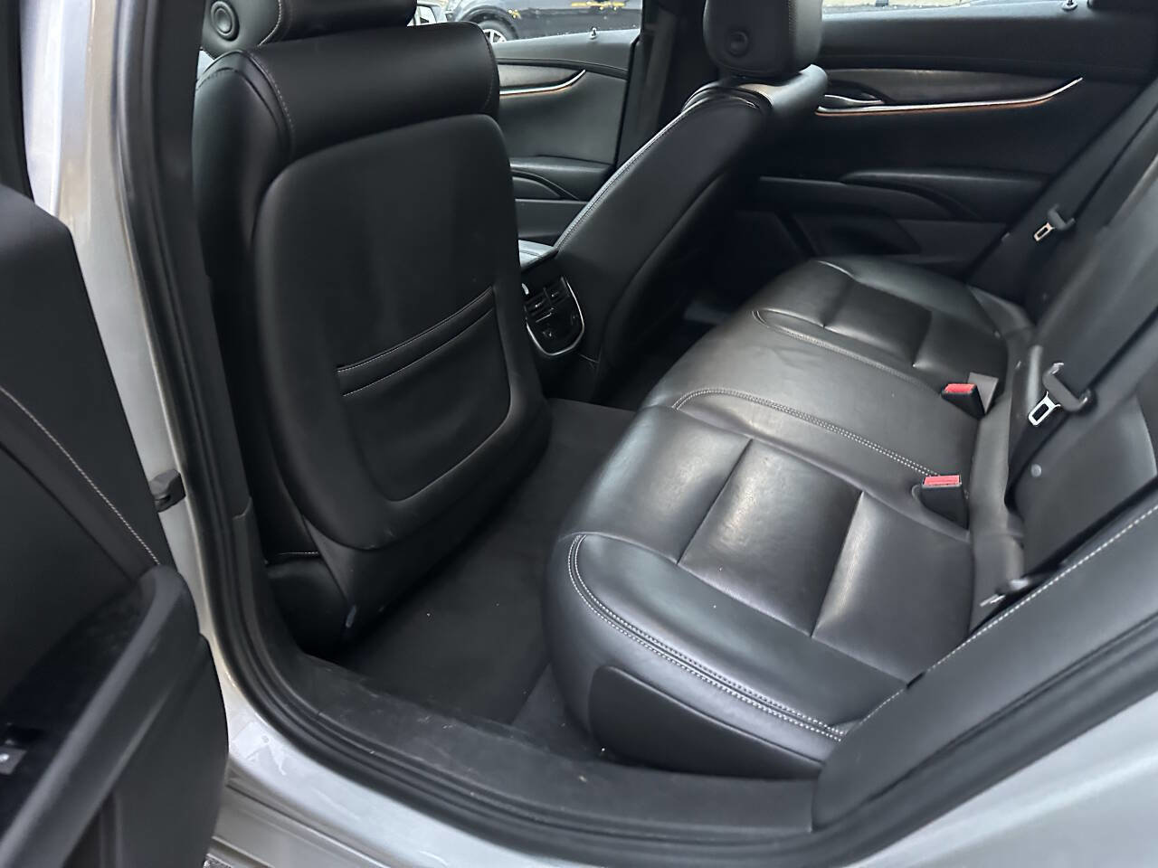 Used 2018 Cadillac XTS Luxury image 7