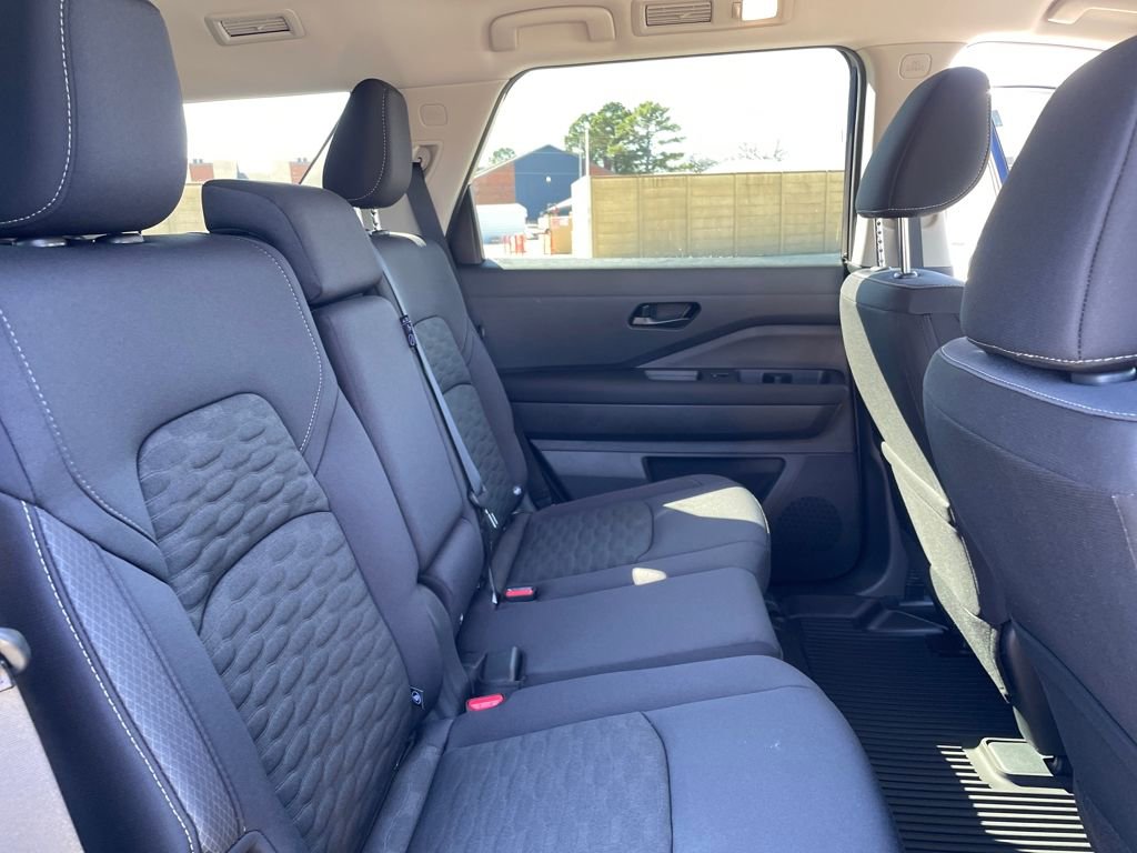 New 2026 Nissan Pathfinder SV AWD/4WD image 41