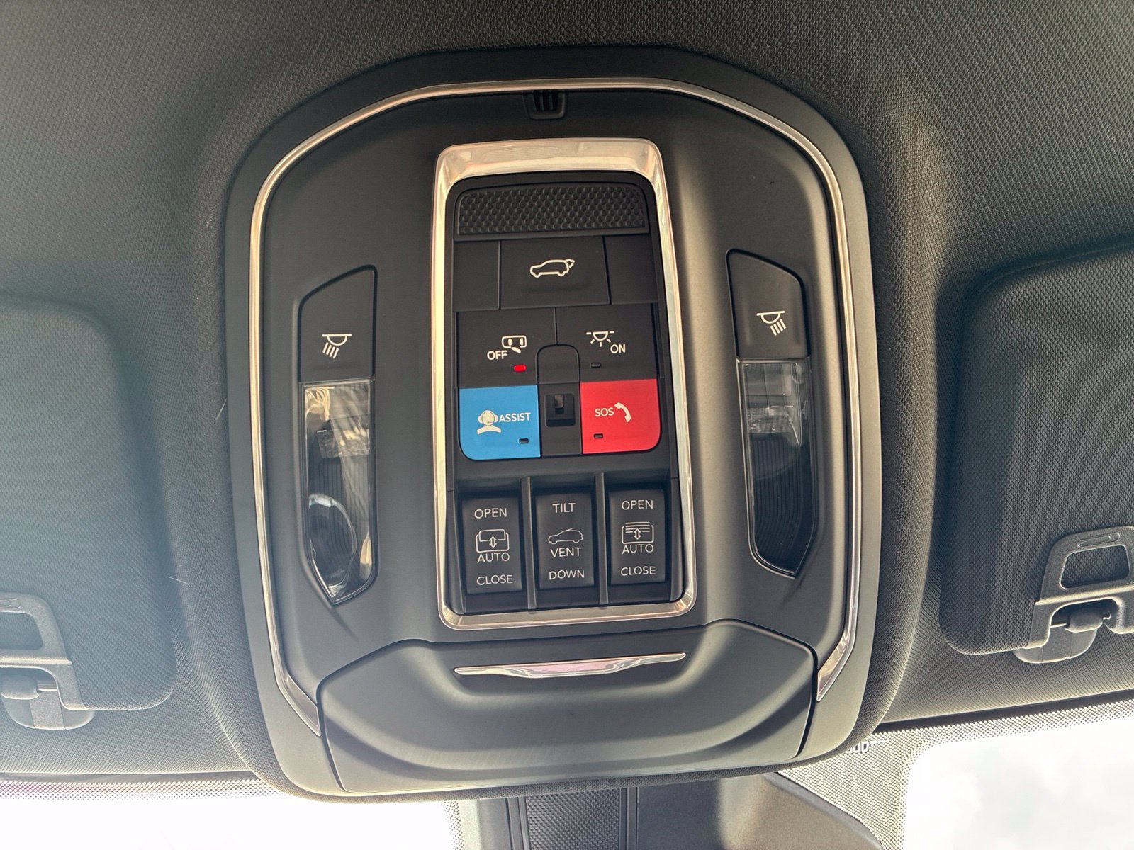 New 2027 Jeep Grand Cherokee Limited AWD/4WD image 31