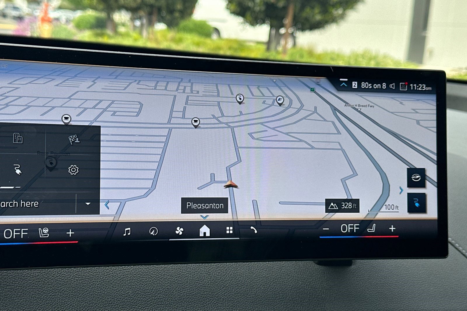 Certified 2024 BMW iX xDrive50 w/ Premium Package image 26