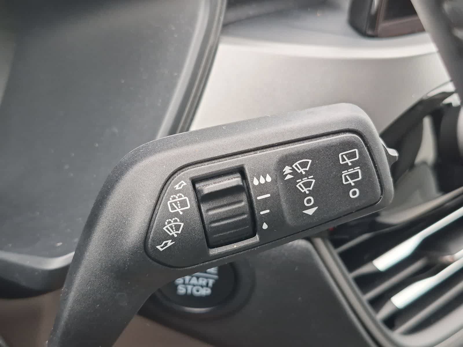 Used 2023 Ford Escape Active AWD/4WD image 25