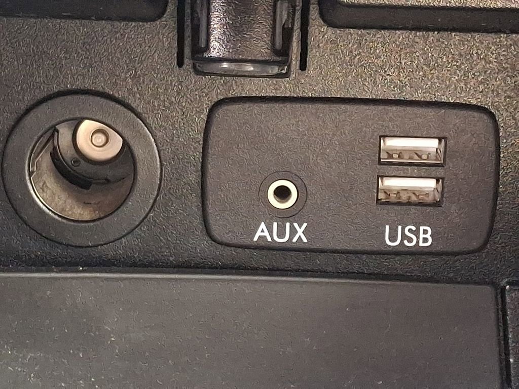 Used 2017 Subaru Outback 2.5i Premium image 23