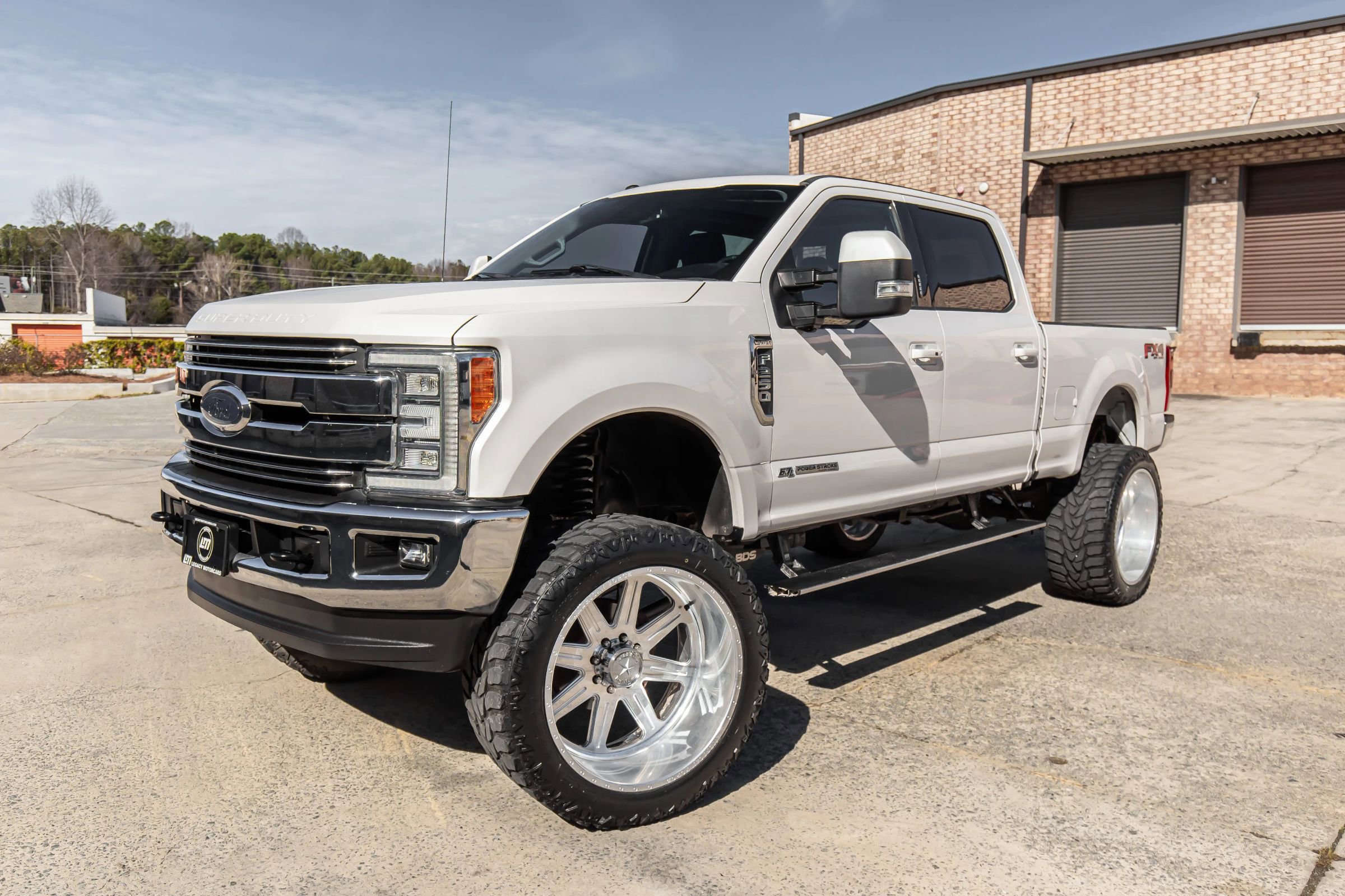 Used 2018 Ford F250 Lariat w/ Lariat Ultimate Package image 2