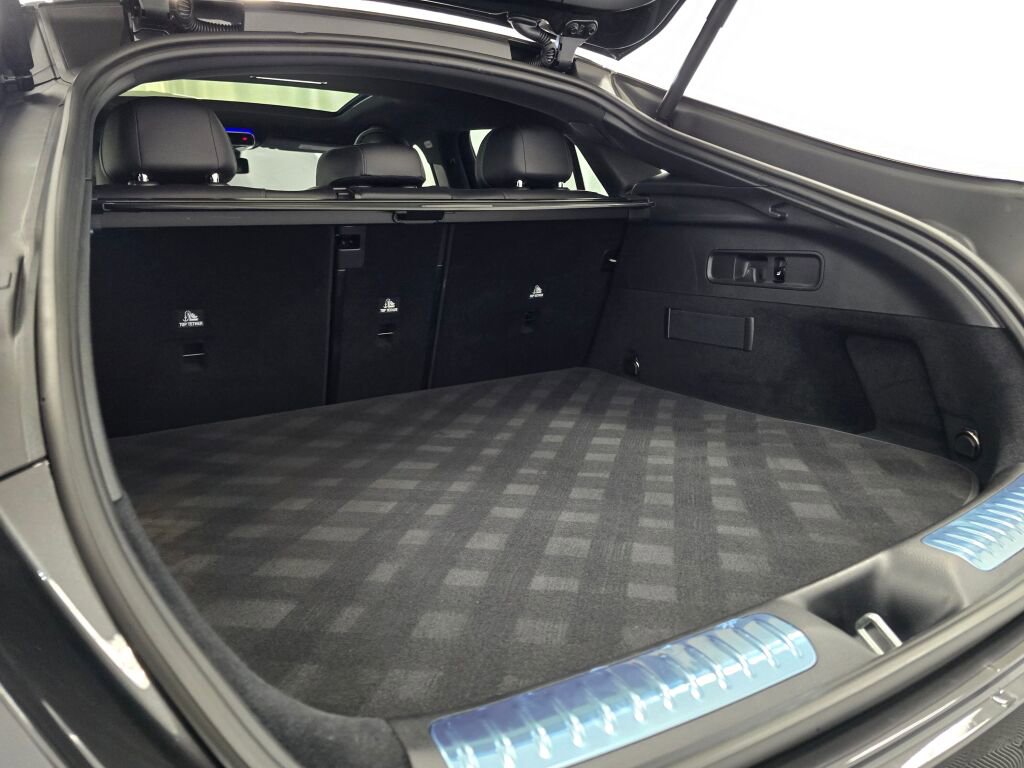 Certified 2025 Mercedes-Benz GLC 43 AMG 4MATIC Coupe image 21