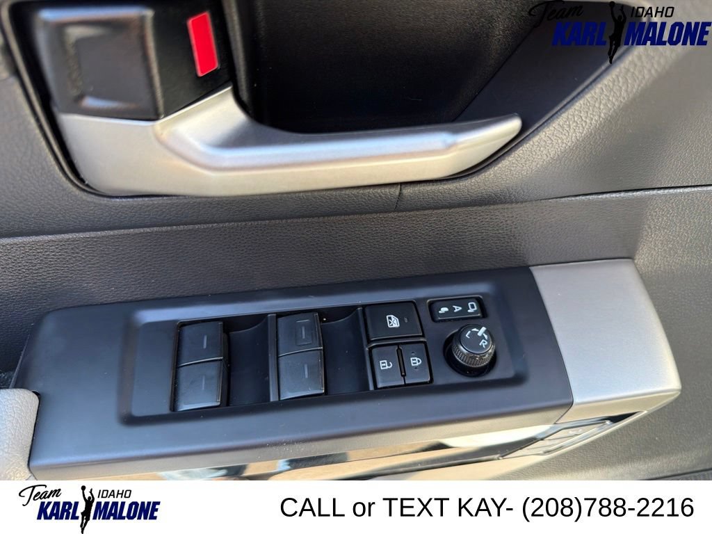 Used 2024 Toyota Tundra Limited AWD/4WD image 22