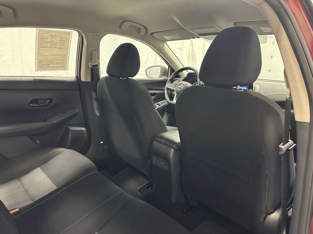 Used 2025 Nissan Sentra SV FWD image 52