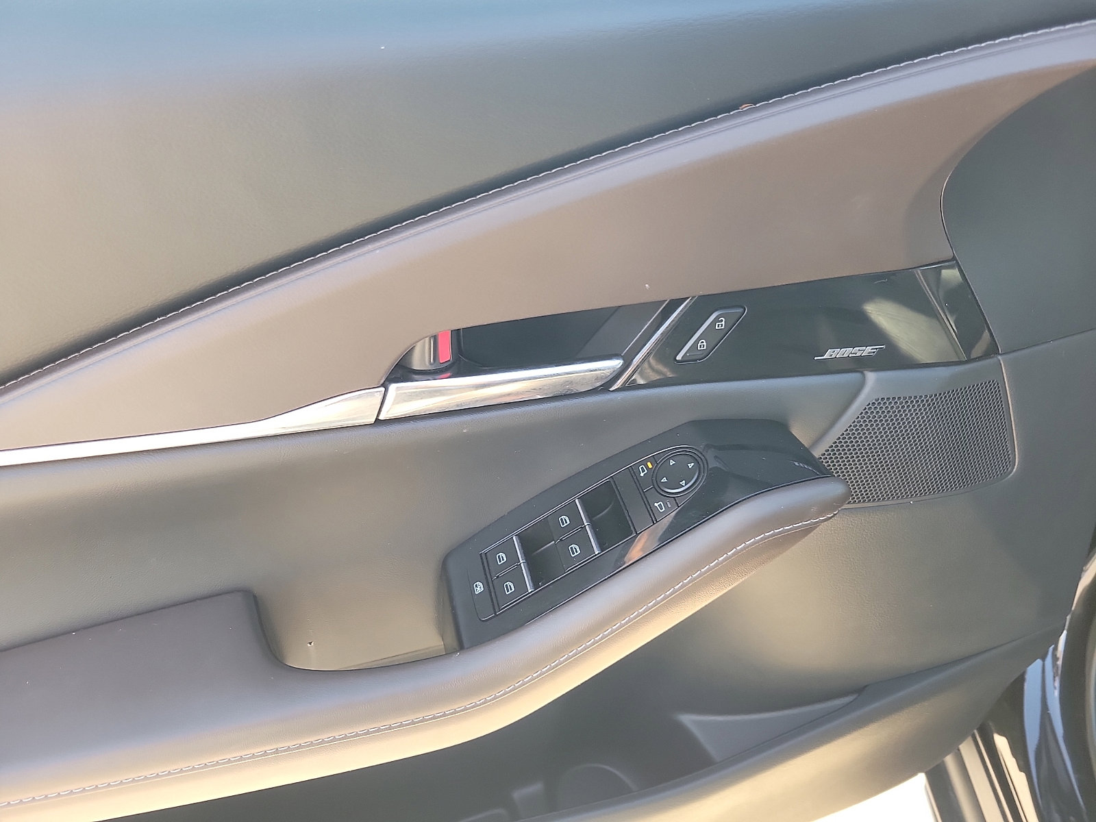 Used 2024 MAZDA CX-30 AWD 2.5 S w/ Premium Package image 13