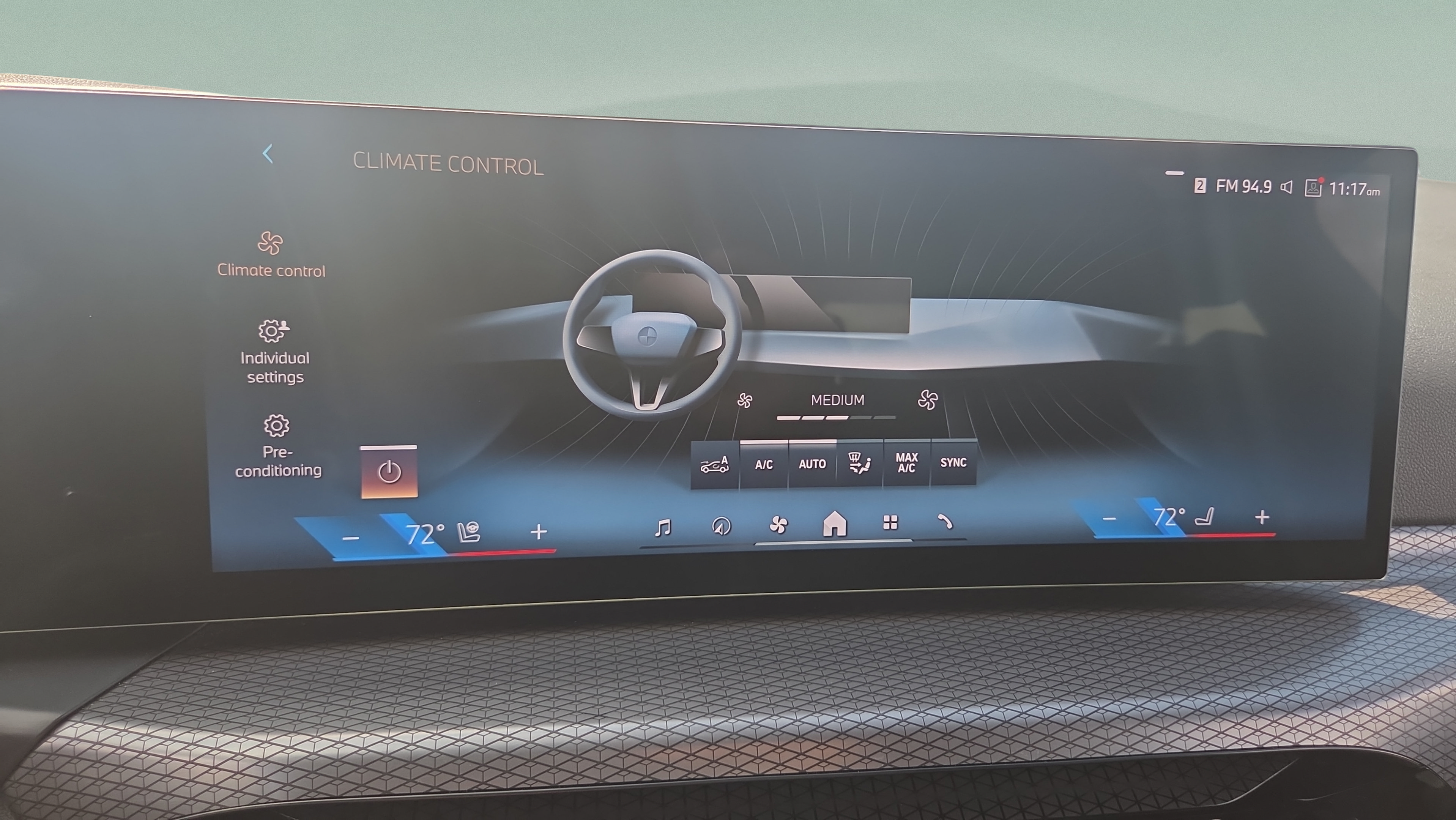 Certified 2025 BMW 430i Coupe w/ M Sport Package RWD image 28