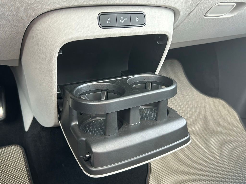 Used 2025 Volkswagen ID. Buzz 1st Edition image 37