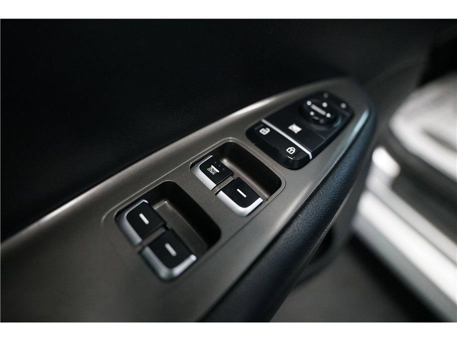 Used 2019 Kia Optima LX image 16