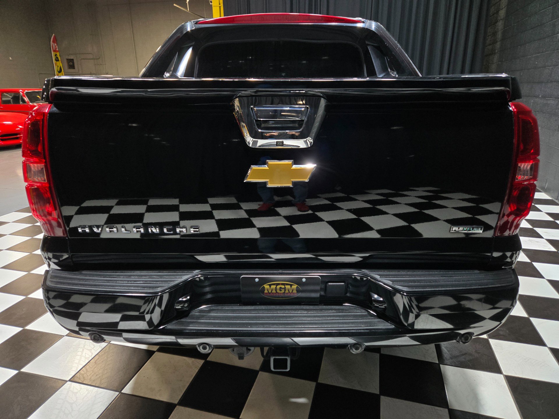 Used 2012 Chevrolet Avalanche LT w/ All-Star Edition image 6