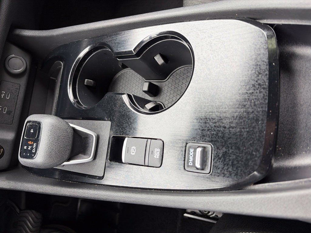 Certified 2025 Nissan Rogue SV FWD image 13