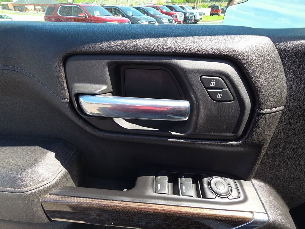 Used 2021 Chevrolet Silverado 1500 LT AWD/4WD image 14