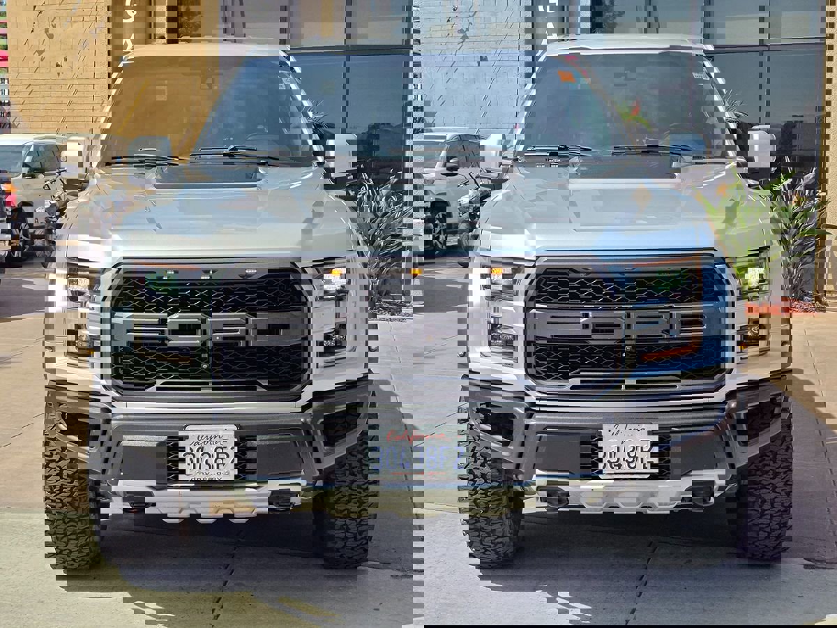 Used 2018 Ford F150 Raptor w/ Equipment Group 802A Luxury image 5